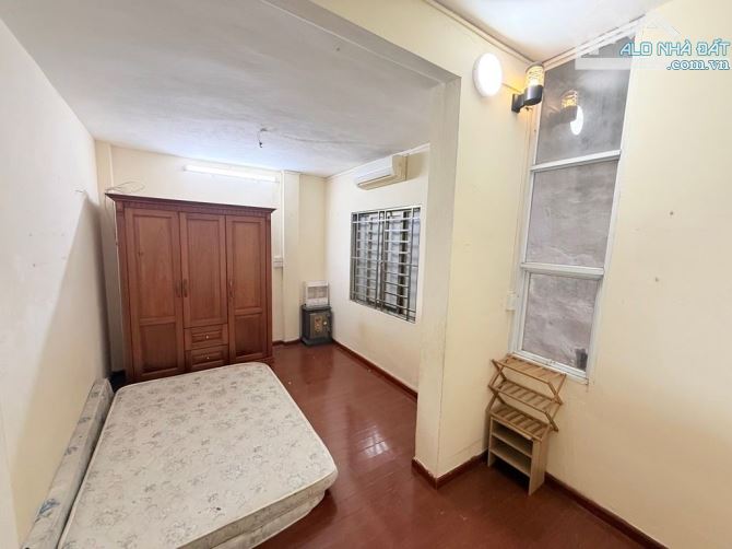 3.2 TỶ – NHÀ TRẦN KHÁT CHÂN 21M² – 4 TẦNG KIÊN CỐ – VÀI BƯỚC RA Ô TÔ