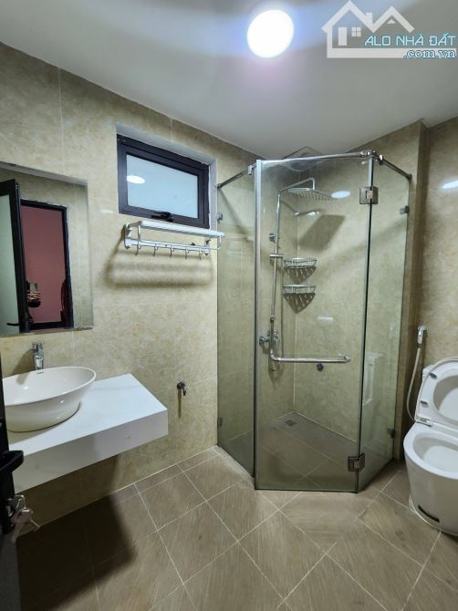 Ngõ to như phố Bạch Mai nhà đẹp2 thoáng dân xây mới tinh 32m2x4T giá 6.25 tỷ sổ CC có TL