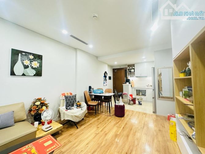 CĂN HỘ THE LEGEND-73M-2PHÒNG NGỦ-TẦNG TRUNG-VIEW ĐẸP-9TỶ