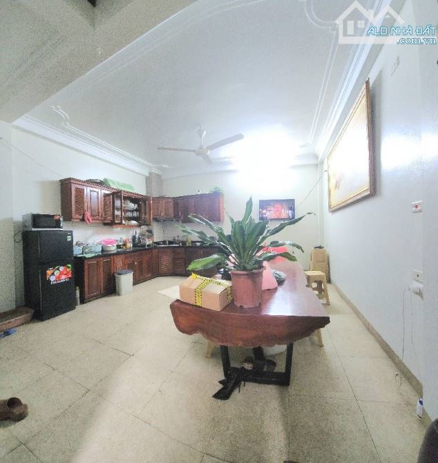 Bán nhà riêng phố Chương Dương Độ, Hoàn Kiếm 40m2, 5 tầng, giá 11 tỷ.