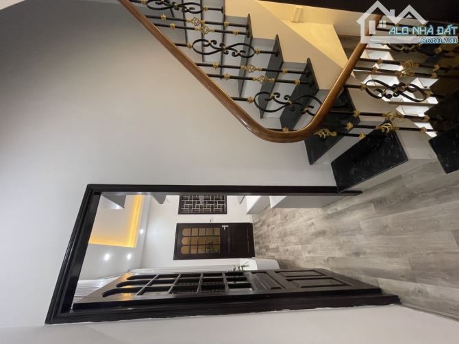 Bán nhà đẹp ở ngay Trần Khát Chân Hai Bà Trưng -40 m2-5 t - 7,9 tỷ