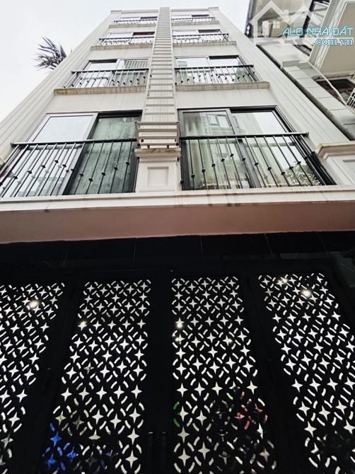 CCMN 6 TẦNG – THANG MÁY – 12 PHÒNG KHÉP KÍN – DÒNG TIỀN 55TR/THÁNG – LÊ QUANG ĐẠO