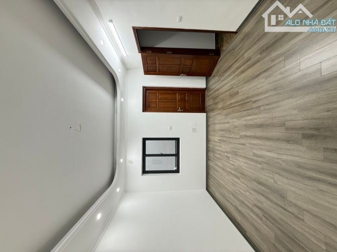 Bán gấp nhà phố Võ Thị Sáu-40m2-5 tầng-3 ngủ-5m rộng-8m dài