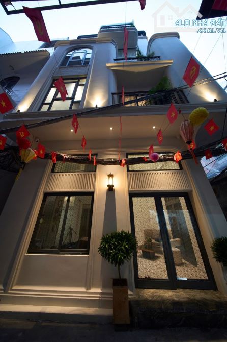 BÁN NHÀ GIẢNG VÕ – SIÊU PHẨM 5 TẦNG THANG MÁY- LÔ GÓC – OTO – CHỈ 15 TỶ