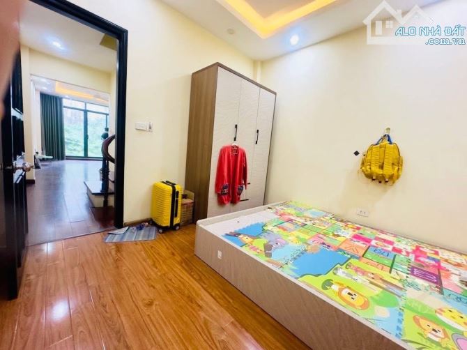 CHỦ MÓT BÁN LẮM RỒI Ạ GIẢM 900TR… GẤP… GẤP NHÀ ĐẸP GẦN PHỐ - 2 MẶT THOÁNG TRƯỚC SAU.