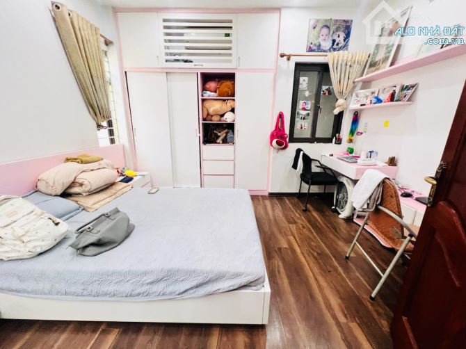 Phân lô vỉa hè Thái Hà, oto tránh, KD, dân xây 2 thoáng, gara, nhà đẹp vuông vắn, 70m*6T