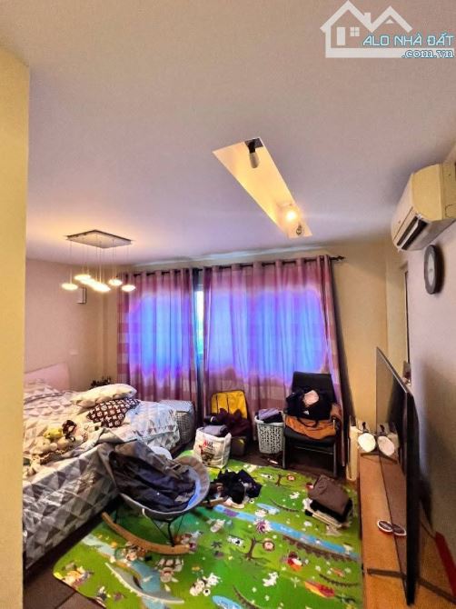 BÁN NHÀ PHỐ TRUNG KÍNH 105M, PHÂN LÔ, 2 THOÁNG, Ô TÔ TRÁNH, KINH DOANH, 33.9 TỶ