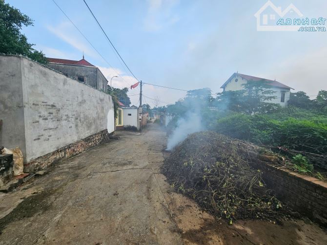 Phú Cát- Quốc Oai. Đường thông tứ tung, ô tô tránh đỗ, 200M ra Tỉnh lộ 412...