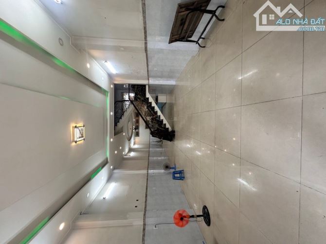 Nhà 4 Tầng mặt tiền đường TX25 phường TX Q12 DT1 07,7m2(5,4x20) đường 16m 💲 13 tỷ - 3