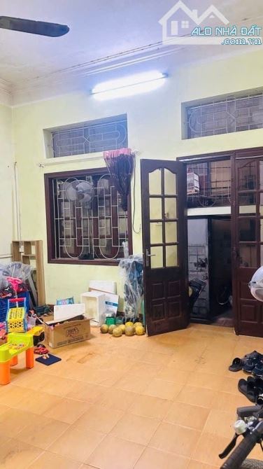 Thuỵ Khuê – Tây Hồ - 64 M2 – 3 Tầng – MT 4.8 M – Giá 14.6 Tỷ.