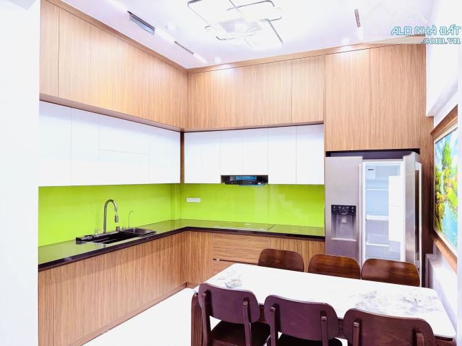 Bán nhà mặt ngõ 20 Hồ Tùng Mậu, diện tích 40m 5tầng 4mt, đầy đủ nội thất, giá nhỉnh 10tỷ