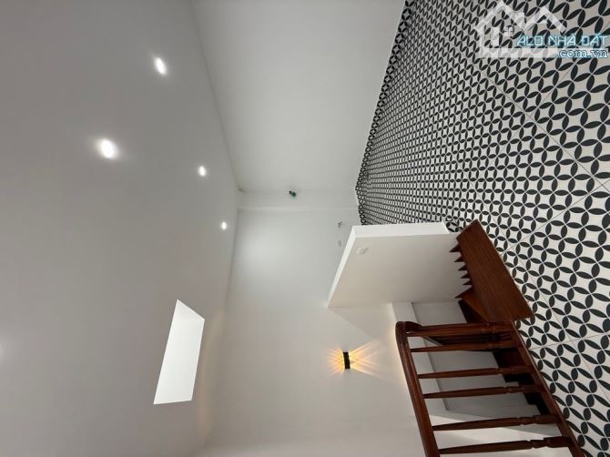 Bán gấp nhà phố Võ Thị Sáu-40m2-5 tầng-3 ngủ-5m rộng-8m dài