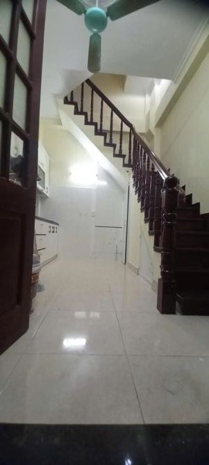 Nhà riêng siêu hót sổ đỏ nét căng Bùi Ngọc Dương 16m 4 tầng chỉ 4 tỷ