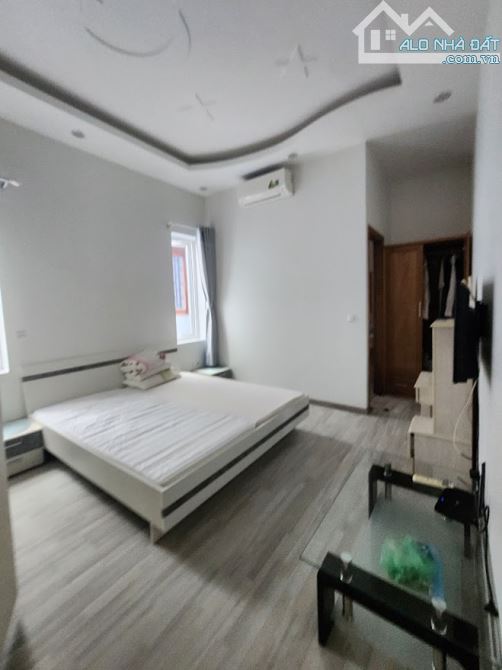 BÁN NHÀ 2 LẦU HIỆN ĐẠI - CÓ SÂN OTO 7 CHỖ - P2, VŨNG TÀU. GIÁ 12.5 TỶ/150M2 - 4