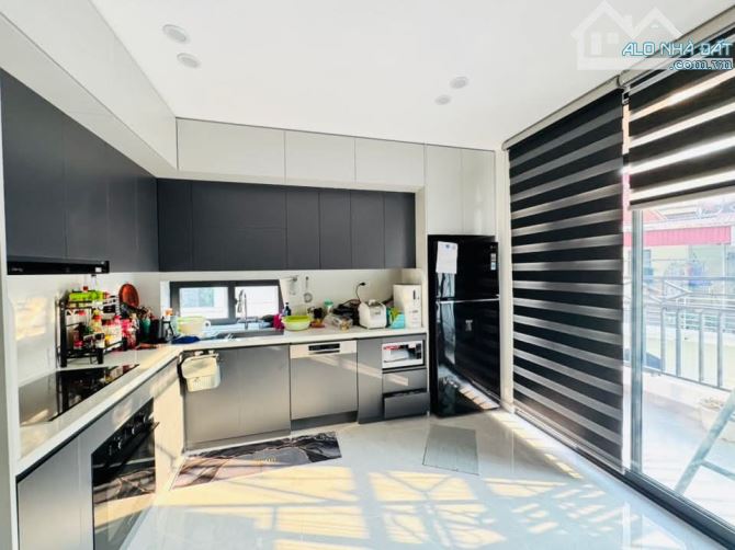 TRUNG TÂM HAI BÀ TRƯNG CÓ 102_LÔ GÓC 2 MẶT THOÁNG_Ô TÔ TRÁNH_DT 55m_6T_MT6.8m_Giá 26.5 Tỷ