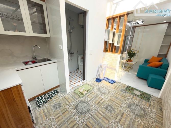 HIẾM! DƯỚI 3 TỶ CÓ NGAY TẬP THỂ TẦNG 1 TÂN MAI - 55M² - 2 NGỦ - SÂN ĐỂ XE RIÊNG - SỔ ĐỎ