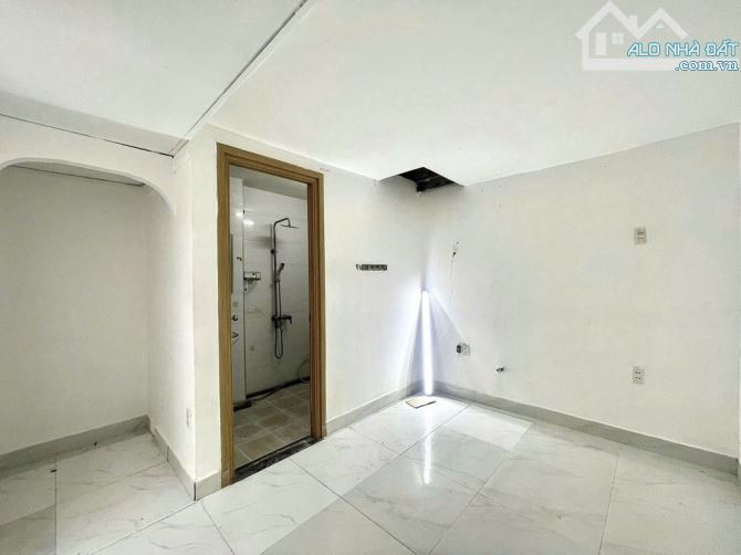 CĂN HIẾM! MẶT TIỀN TRẦN QUANG KHẢI, QUẬN 1. GIÁ 9.36 Tỷ/ 4mx18m ĐANG CHO THUÊ 75 TR/THÁNG - 4