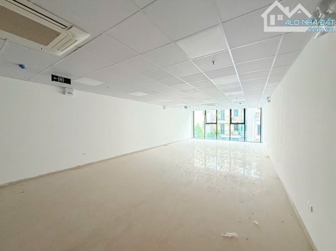 Bán Toà Nhà Lạc Long Quân - Tây Hồ 110M-10 tầng- mặt tiền 6M- Kinh doanh- Văn Phòng- Oto