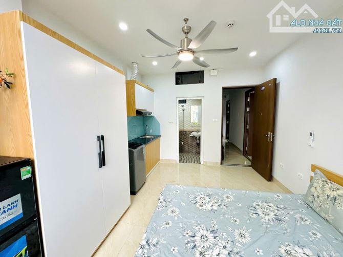 Cho Thuê CCMN Ngõ 43 Trung Kính Cầu Giấy 30m2 Studio Cửa Sổ Giặt Riêng Thang Máy Full Đồ - 4