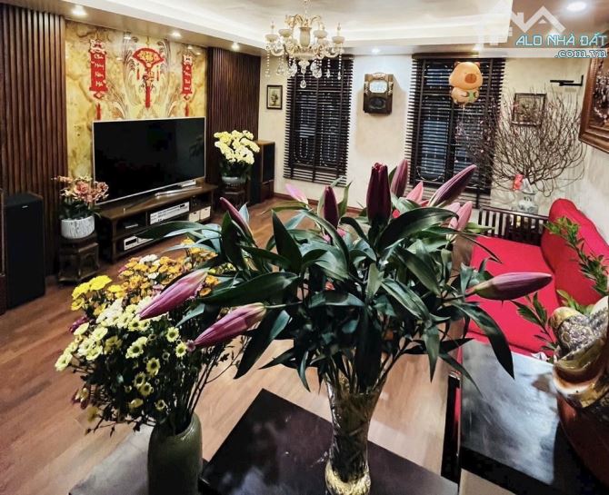 NHÀ ĐẸP HOÀNG HOA THÁM Ở NGAY- DÂN XÂY TÂM HUYẾT-38m 6T MT 5m- GẦN PHỐ- FULL NỘI THẤT