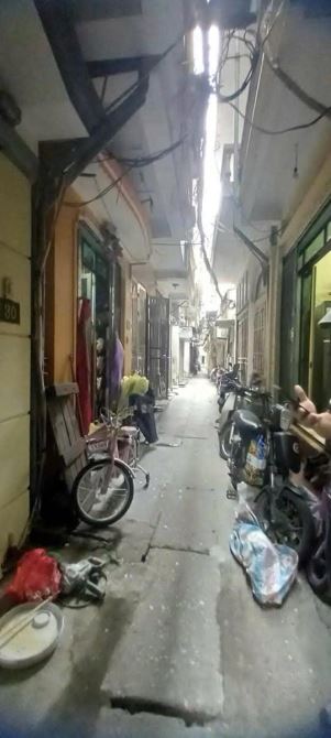 Nhà riêng siêu hót sổ đỏ nét căng Bùi Ngọc Dương 16m 4 tầng chỉ 4 tỷ