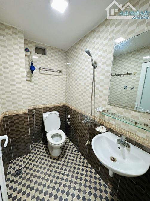 Cho Thuê CCMN Ngõ 43 Trung Kính Cầu Giấy 30m2 Studio Cửa Sổ Giặt Riêng Thang Máy Full Đồ - 5
