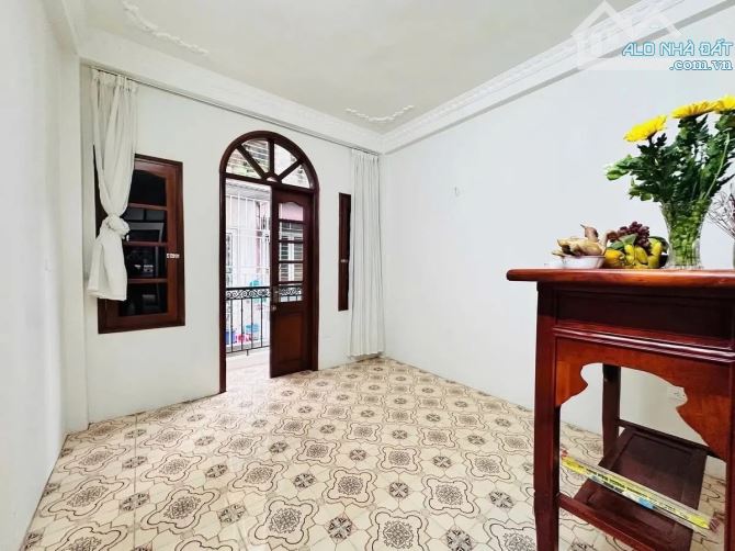 NHÀ XUÂN THUỶ - CẦU GIẤY - LÔ GÓC 3 THOÁNG - NGÕ THÔNG KINH DOANH