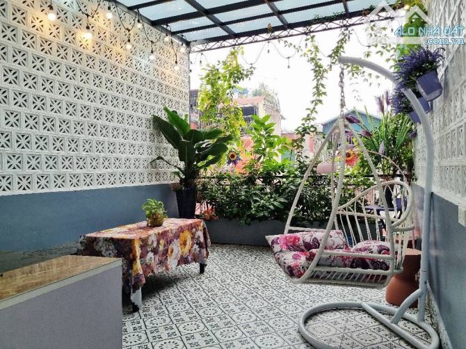 BÁN NHÀ PHỐ HỒNG MAI 40M2 NHÀ ĐẸP, GẦN PHỐ, FULL ĐỒ Ở LUÔN-GIÁ 9.78 TỶ  + Trung tâm phố