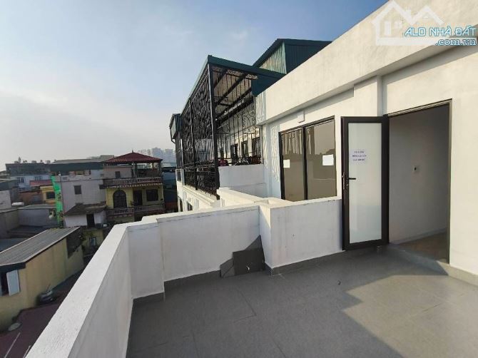 BÁN NHÀ ĐÔNG THIÊN VĨNH HƯNG 38m2 - GẦN PHỐ -NGÕ RỘNG -5 TẦNG -7 PHÒNG NGỦ - NỘI THẤT XỊN