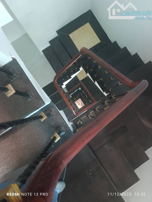 Bán nhà ngõ 38 Phương Mai, DT 65m, 8 tầng, MT 6.5m, giá 24.5 tỷ, ngõ oto.