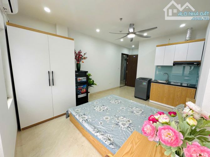 Cho Thuê CCMN Ngõ 43 Trung Kính Cầu Giấy 30m2 Studio Cửa Sổ Giặt Riêng Thang Máy Full Đồ - 6