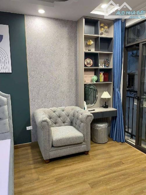 Phố Thái Thịnh 42m x 5t – Nhà đẹp lô góc thoáng sáng