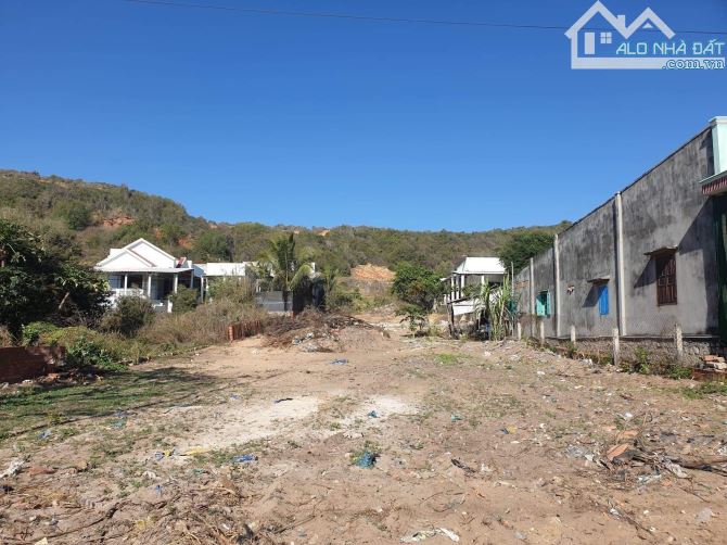 Bán 1000m2 thổ cư view biển mặt tiền Lạc Long Quân, Tiến Thành cạnh Novaworld giá siêu tốt