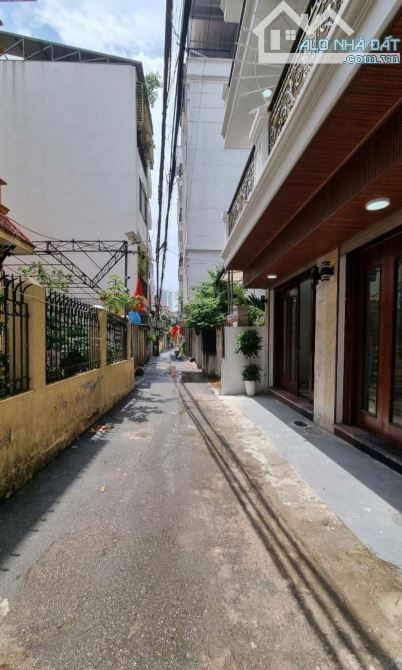 NHÀ ĐẸP LÔ GÓC NGÕ 120 DƯƠNG VĂN BÉ 30M2 X 5 TẦNG CÓ THANG MÁY SÁT Ô TÔ