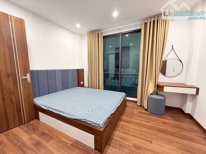 BÁN NHÀ- ĐỘI CẤN- BA ĐÌNH- LÔ GÓC - DT 35M2- 6 TẦNG- GIÁ CHỈ 11.5 TỶ