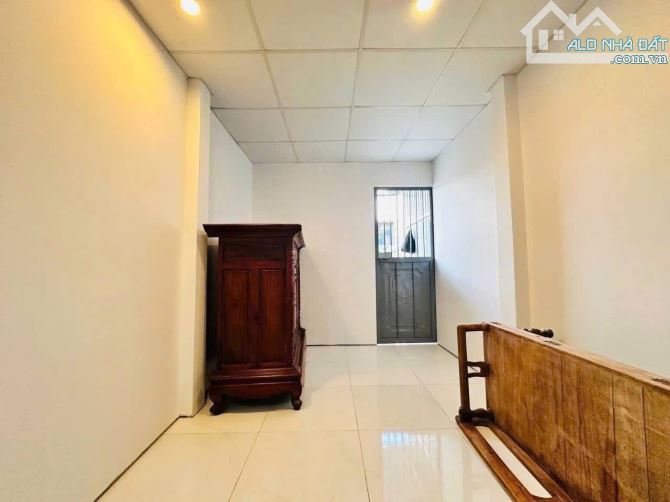 Văn Chương - Đống Đa | 5 Tầng - Ngõ Thông - Xung Quanh Nhiều Trường -Chợ - Gần Hồ Văn Chươ