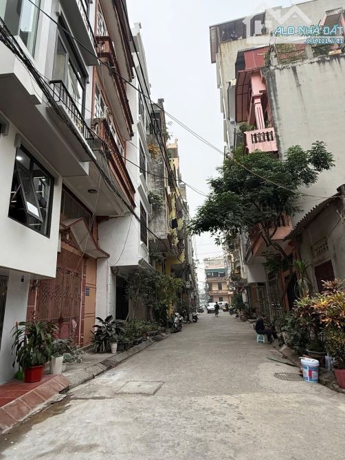 1 SIÊU PHẨM NHÀ NGỌC HỒI TRẦN THỦ ĐỘ, PHÂN LÔ Ô TÔ ĐỖ CỬA. KD.VP. 30M2. 5T.MT.5M11,7đ