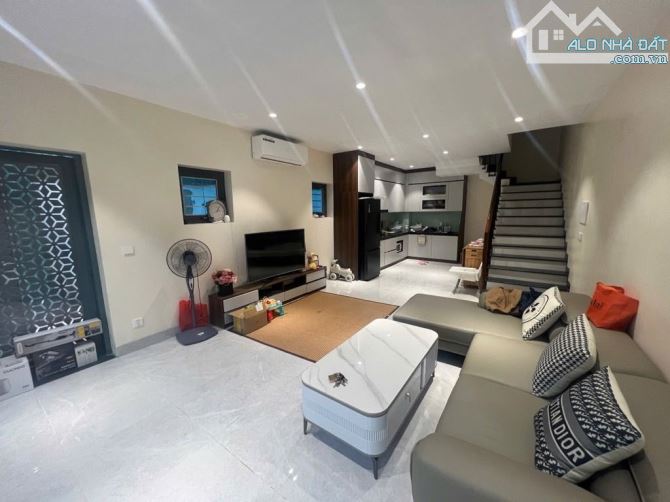 TÂY HỒ - MẶT NGÕ Ô TÔ THÔNG KINH DOANH_ NHÀ ĐẸP THANG MÁY