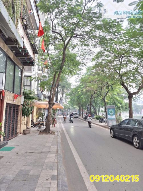 Hiếm, Trịnh Công Sơn, View Hồ Tây Lộng Gió, Mới Kính Koong, Thang Máy, Thông Sàn, 52m, 7T