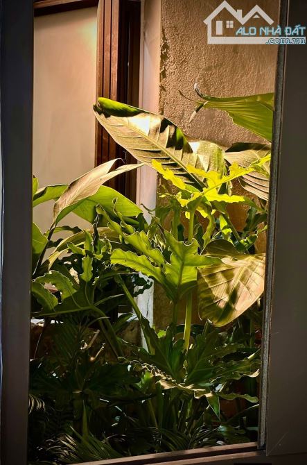 Bán Căn Chung Cư Mi Ni Đường Láng, Đống Đa 70m, tầng 1, giá 3.25 tỷ.