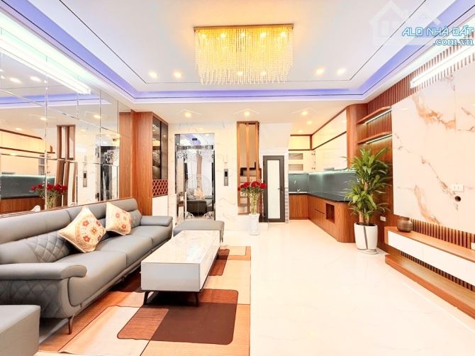 TRUNG PHỤNG – 6 tầng thang máy – nội thất hoàng gia – không gian sống đẳng cấp – 9,65 tỷ