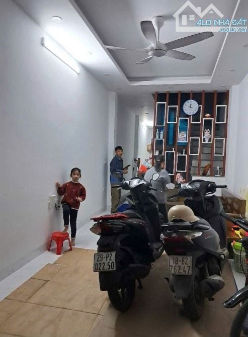 XUÂN LA, NHÀ ĐẸP Ở NGAY, MẶT NGÕ THÔNG KINH DOANH, Ô TÔ ĐỖ CỬA, 5T THANG MÁY 55M. 16tỷ