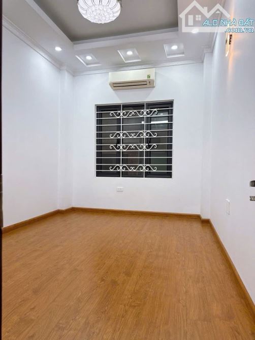 Bán nhà Hồ Đắc Di, Đống Đa - Vị trí vàng 5m ra Hồ Đắc Di - 36m2 nhỉnh 13 tỷ