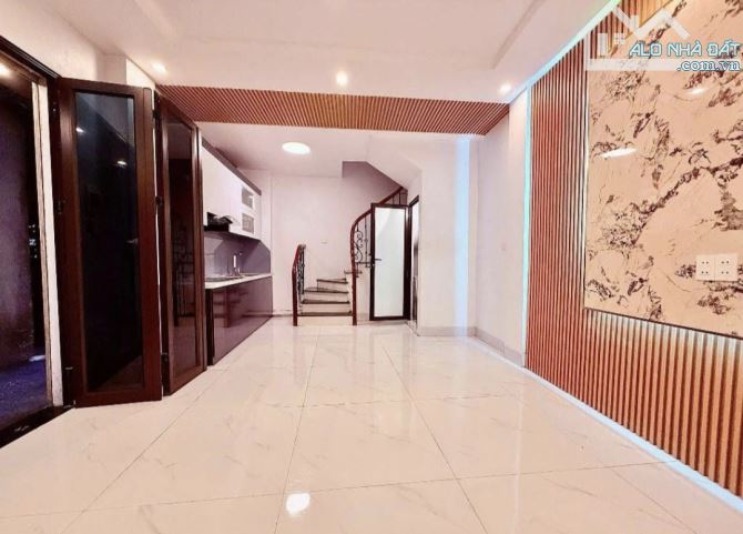 Đống Đa nhà dân xây mới chủ về ở ngay