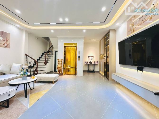 SIÊU PHẨM THỊNH QUANG – 7 TẦNG THANG MÁY – NHÀ MỚI KOONG – FULL NỘI THẤT CAO CẤP