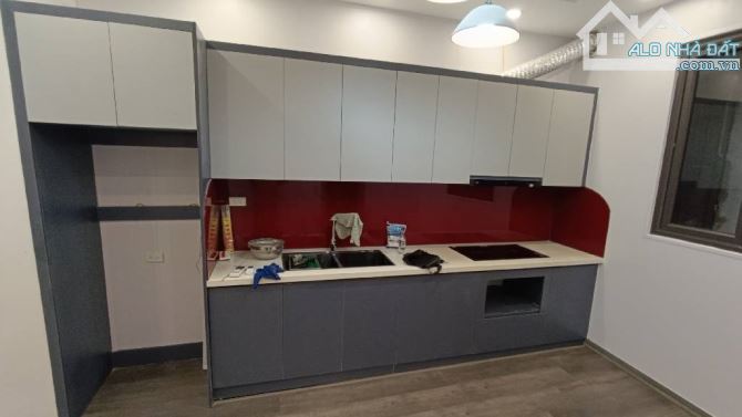 7,2TỶ CHTT TẦNG 1 KHU NAM ĐỒNG HỒ ĐẮC DI DTSD: 150m² 3NGỦ 3WC KHÁCH BẾP RIÊNG ÔTÔ VÀO NHÀ