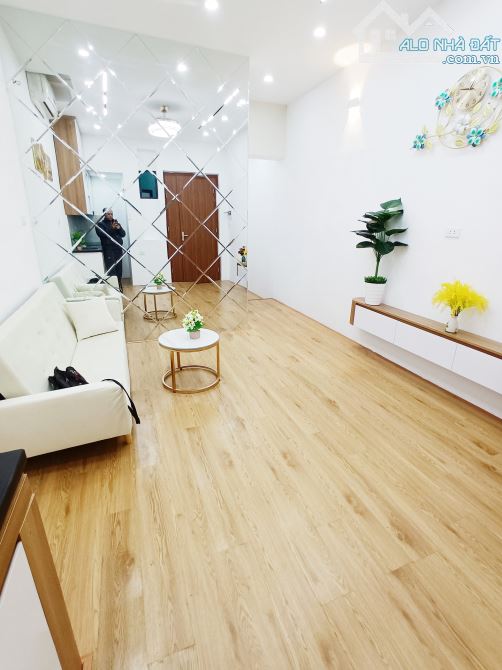 BÁN TẬP THỂ VĂN PHÒNG PHẨM HỒNG HÀ – 50M² | TẦNG 3 | GIÁ 3.25 TỶ |