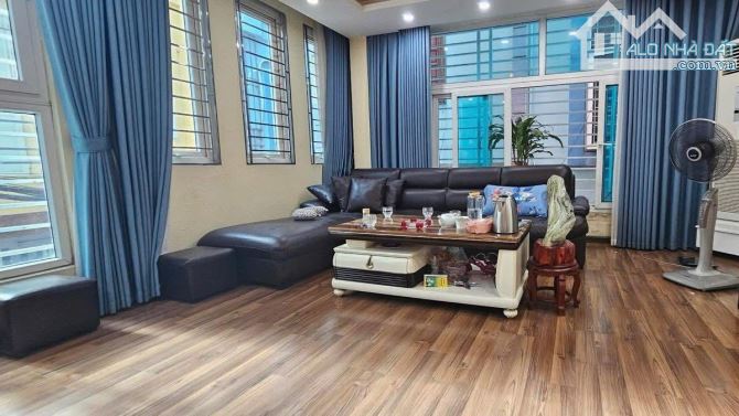 Giáp Ngoại Giao Đoàn - Xuân La - Tây Hồ - Ô Tô - Lô Góc - Gần Phố - 56M x 5T Giá 14 Tỷ Hơ