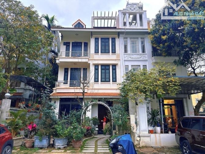 Vĩnh Phúc – Ba Đình – Ô TÔ Tránh – 143 M2 – 4 T – MT 8.2 M – Giá 44.8 Tỷ.