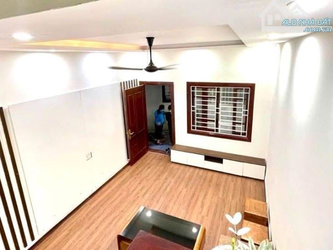 An Dương 5 tầng dân xây thiết kế thông sàn 3 ngủ DT32m ngõ nông, thông thoáng sáng